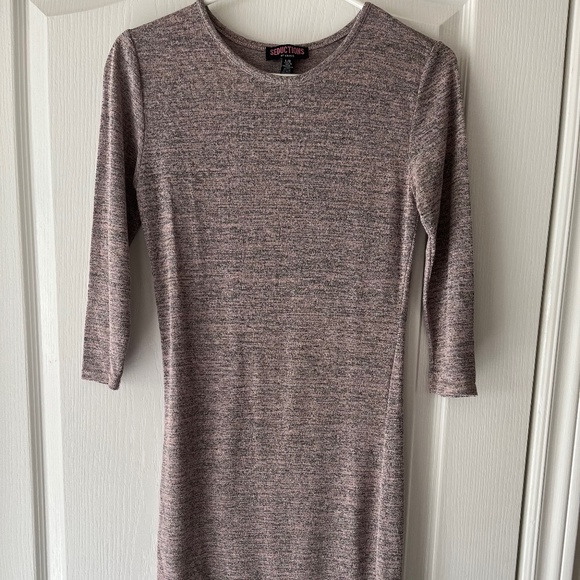 Women’s long sleeve dress - Picture 1 of 3